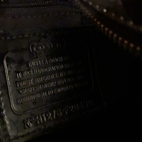 Black coach crossbody - Picture 6 of 7